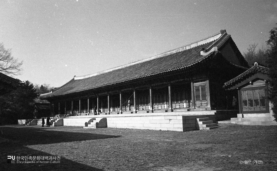 청덕궁의 선원전 모습