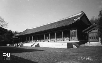 청덕궁의 선원전 모습