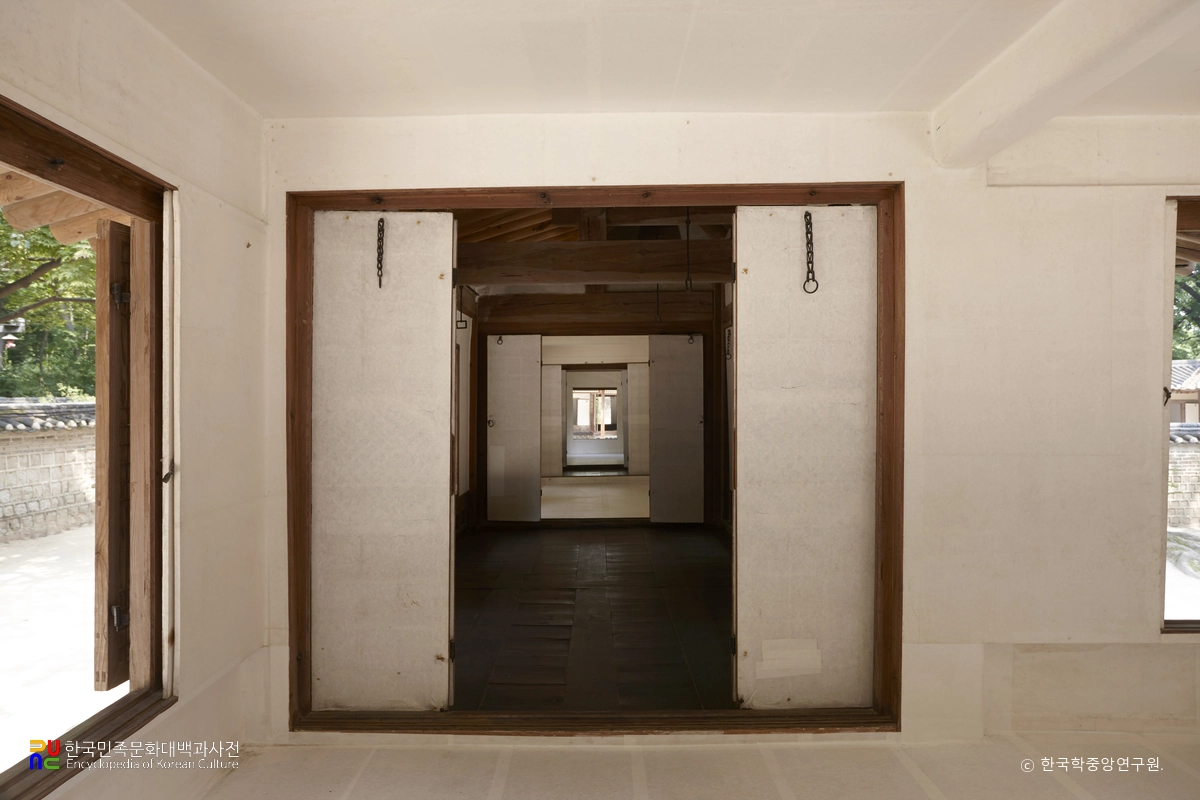창덕궁 연경당 안채 내부