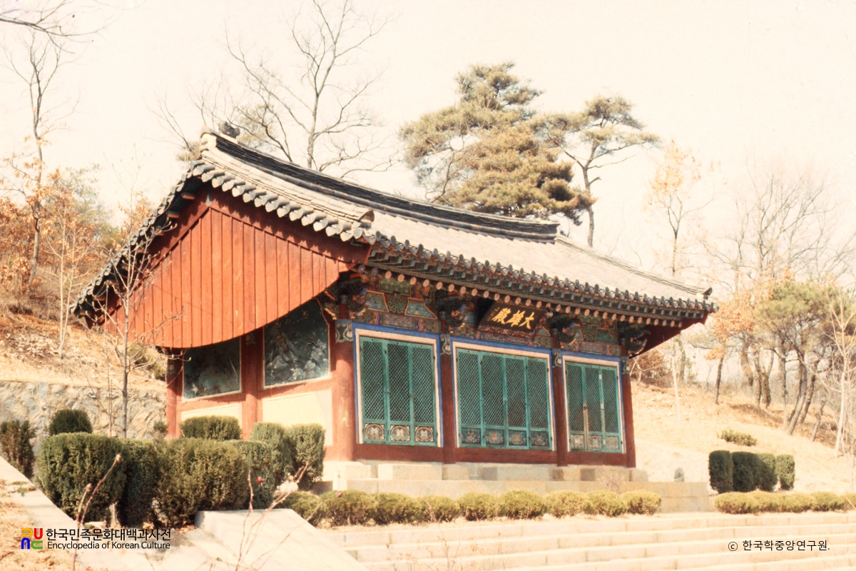 김포 금정사 대웅전 정측면