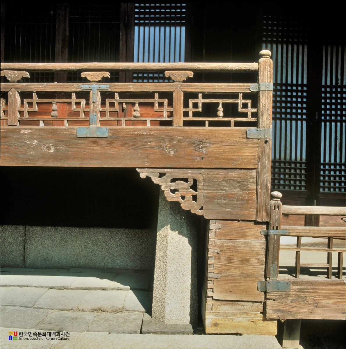 창덕궁 대조전 난간