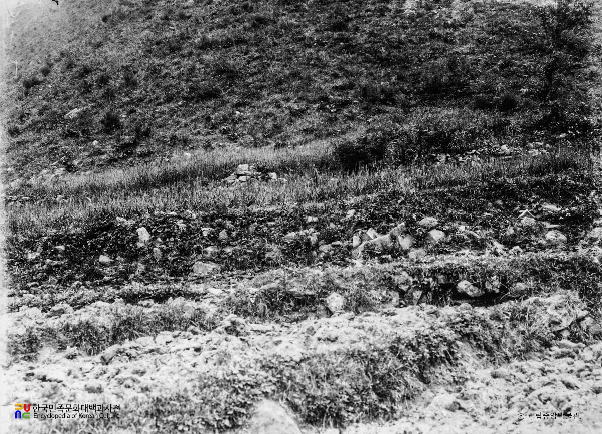 영동 용화사지 전경