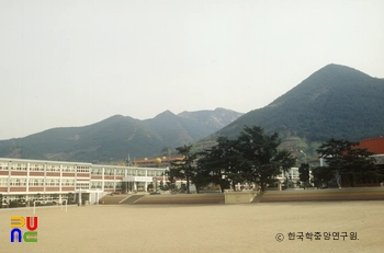 창녕국민학교