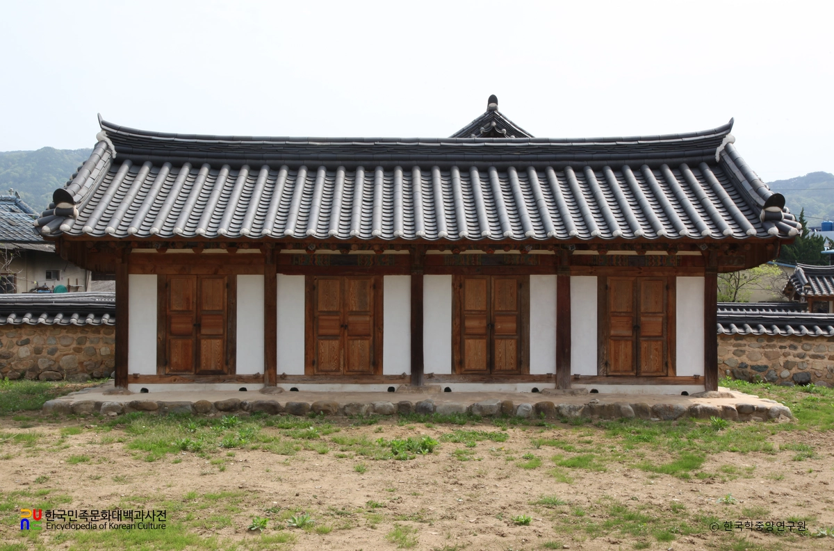 합천 합천향교 중 동무