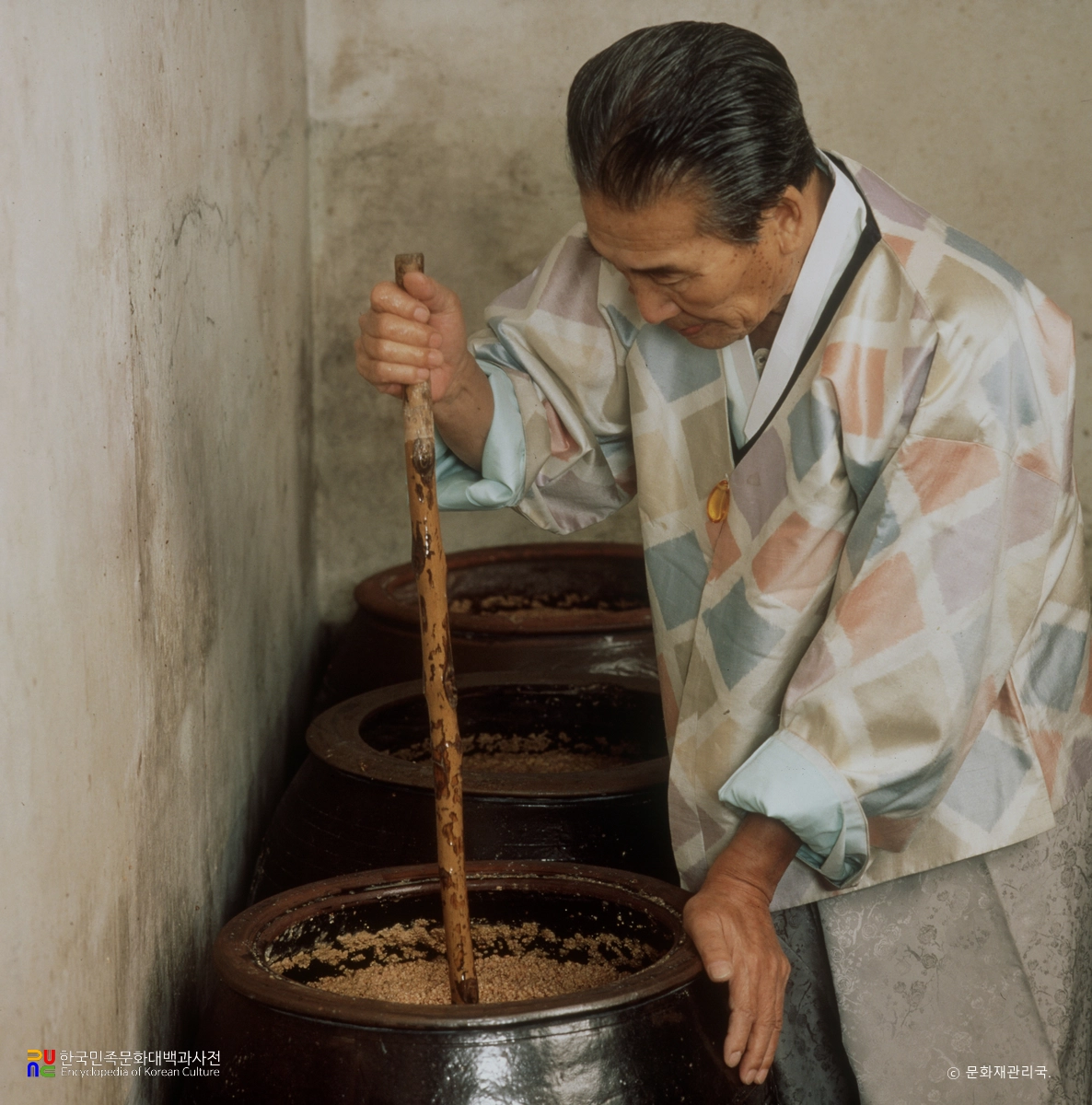 문배주 / 술독에 담근다