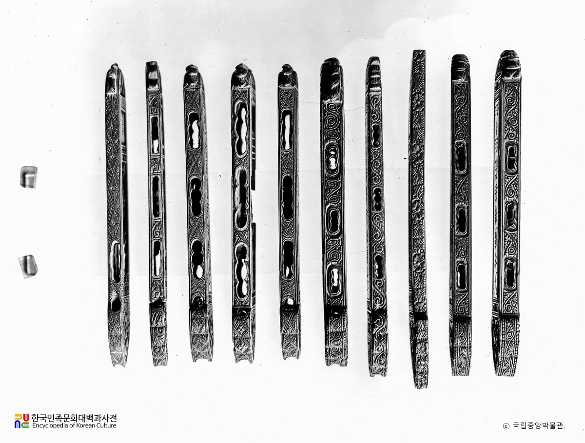 순천 송광사 경패 측면