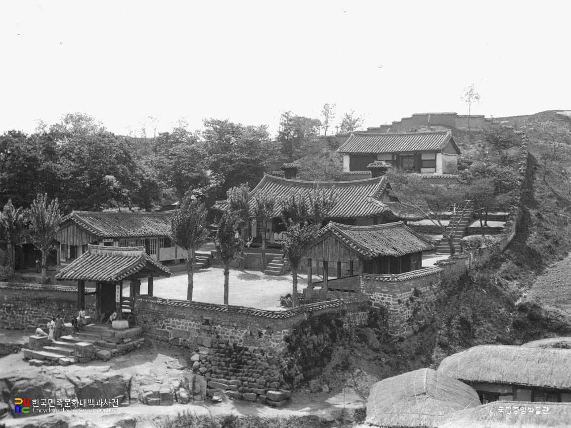 개성 숭양서원 전경