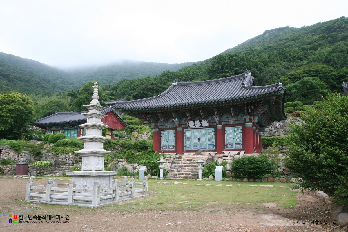 고흥 금탑사 극락전 일원