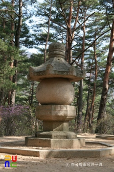 보은 법주사 복천암 학조화상탑