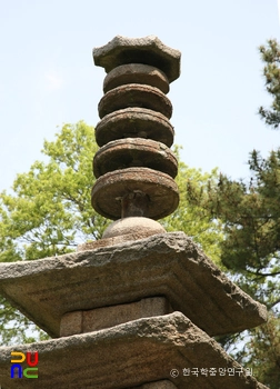 군산 발산리 오층석탑 중 상륜부 정측면