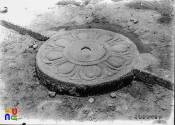 경주 불국사 삼층석탑 연화좌