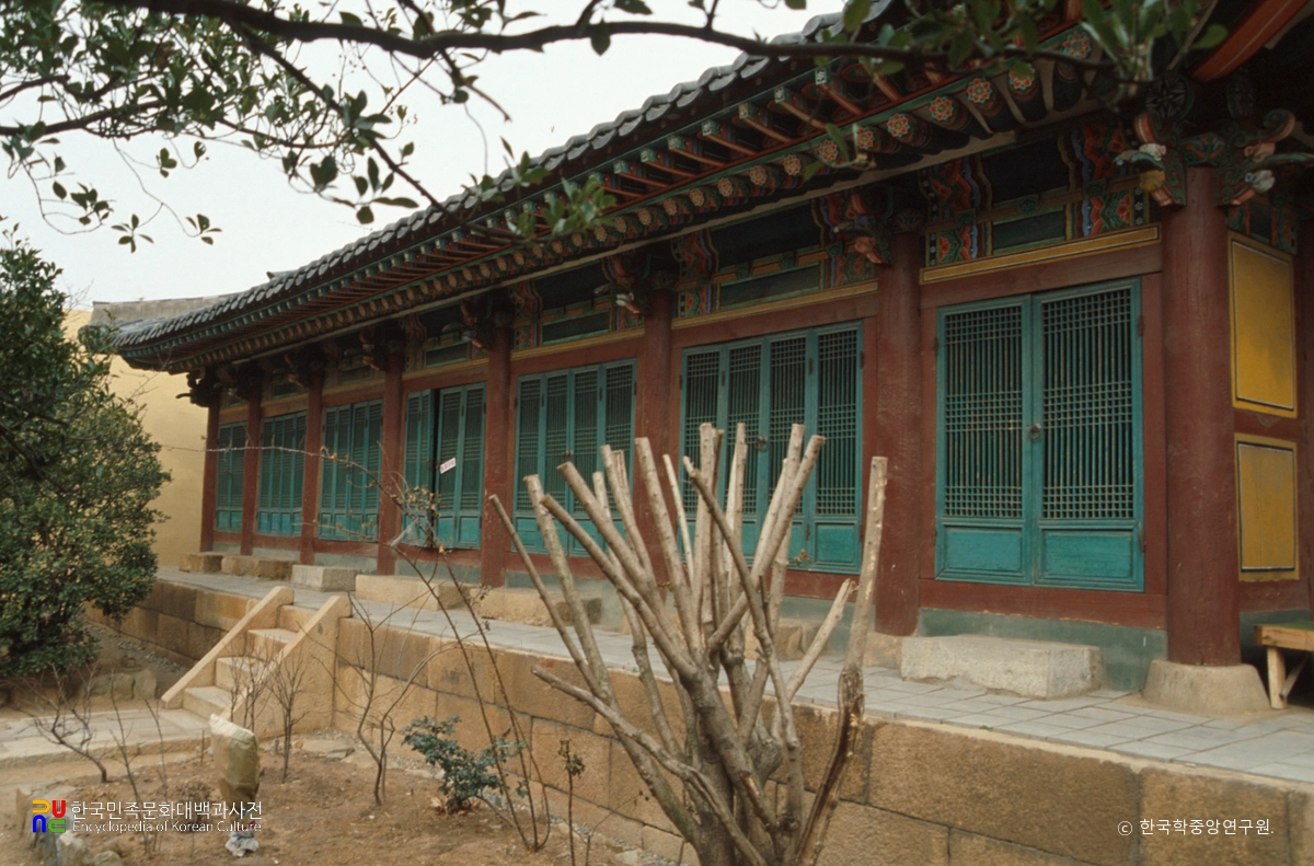 부산 동래부 동헌 충신당 측면