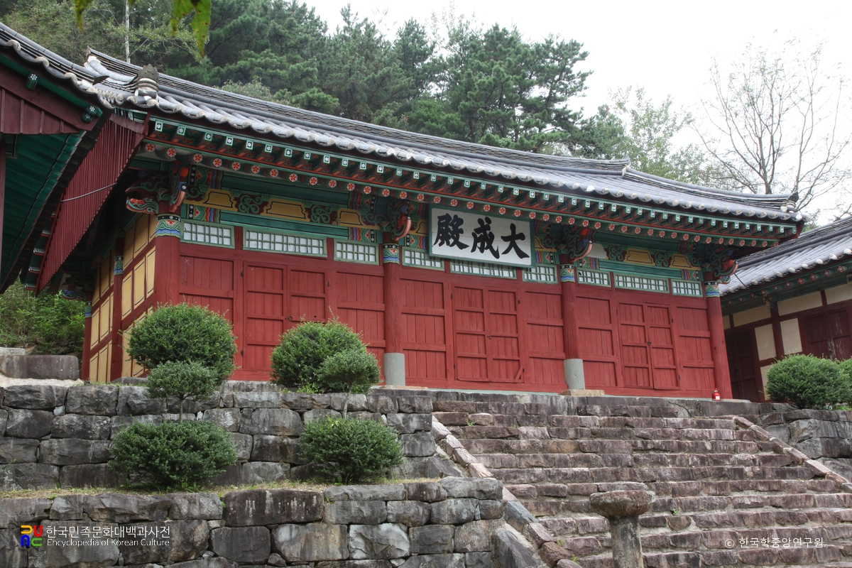 함안 함안향교 중 대성전 좌측면