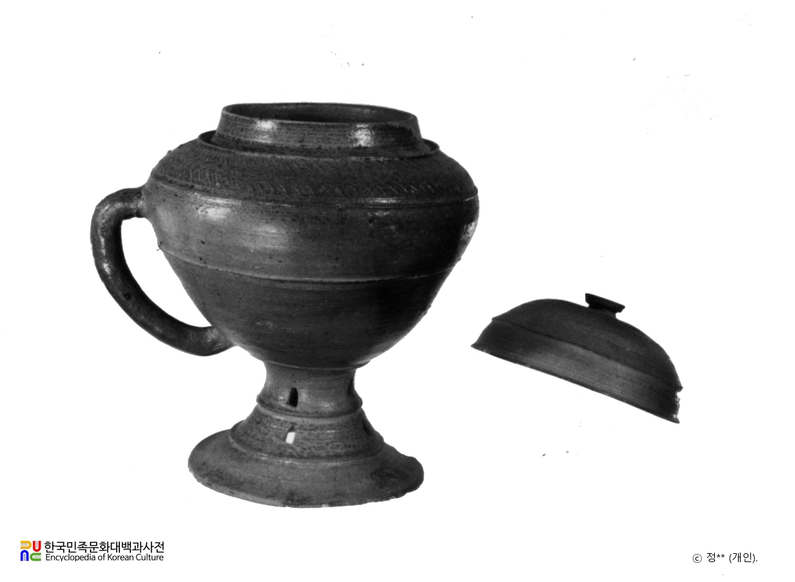 부산 화명동 고분군 7호분 출토 토기