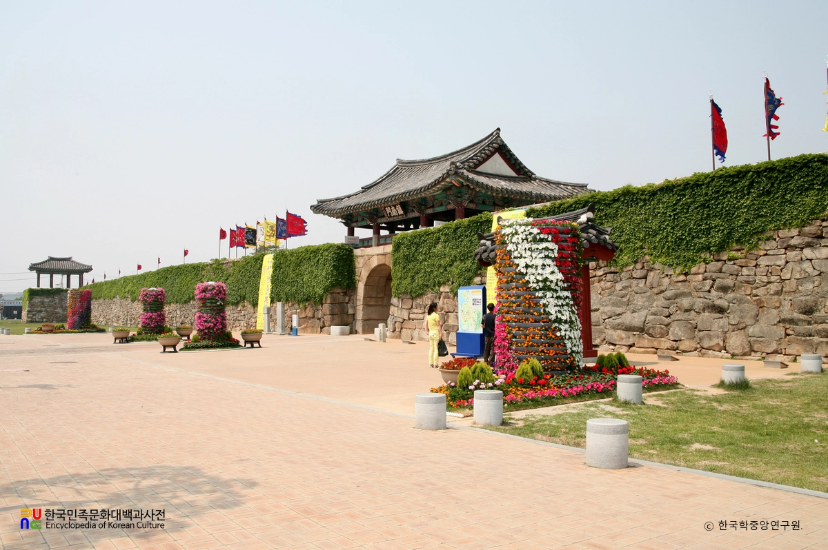 서산 해미읍성 진남문 정측면