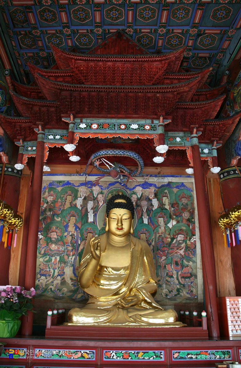 전의 비암사 소조아미타여래좌상