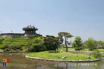 수원 화성 방화수류정 전경