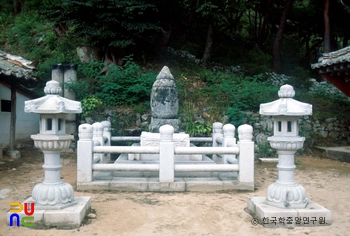 구미 5 드래곤 슬롯 중 세존사리탑 정면