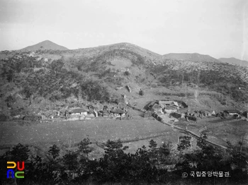 공주 송산리 1호분 전경