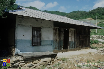 봉화 분천리 도토마리집 정측면