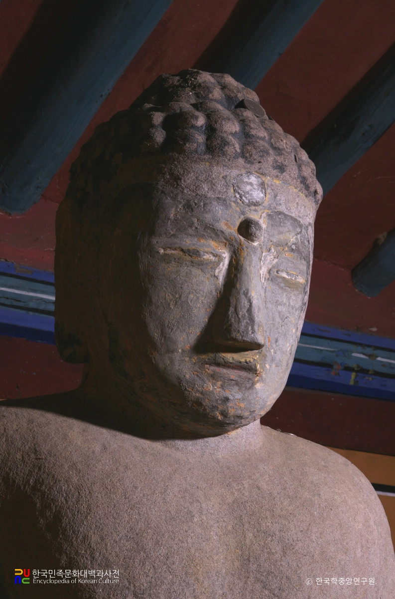 대구 유가사 석조여래좌상