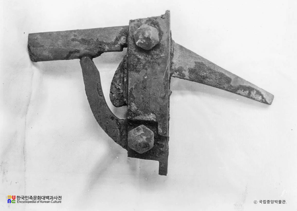 평남 대동 석암리 120호분 출토 노기