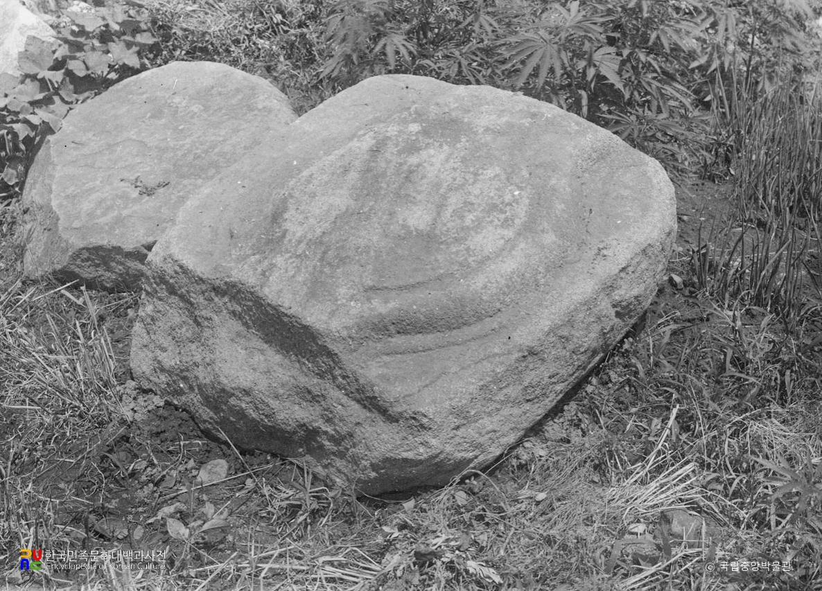 경주 황룡사지 중 초석