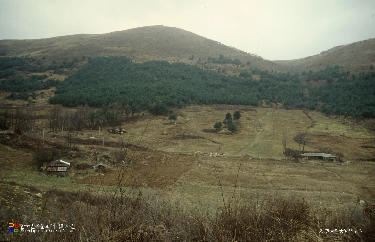 지억산