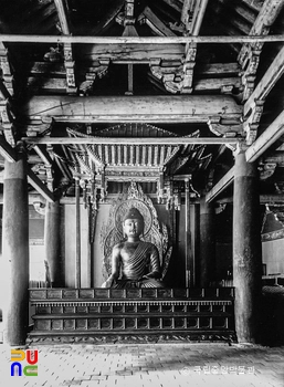 영주 부석사 소조여래좌상 정면