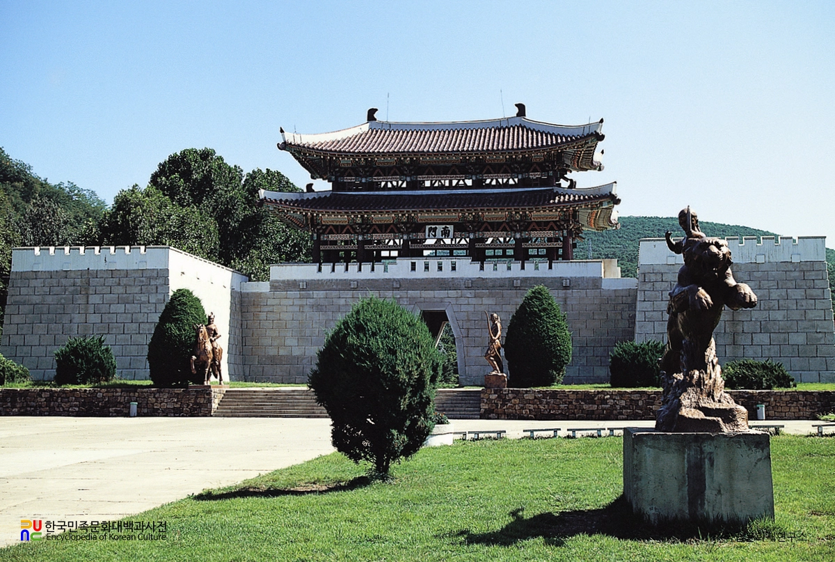 평양 대성산성 남문 정면