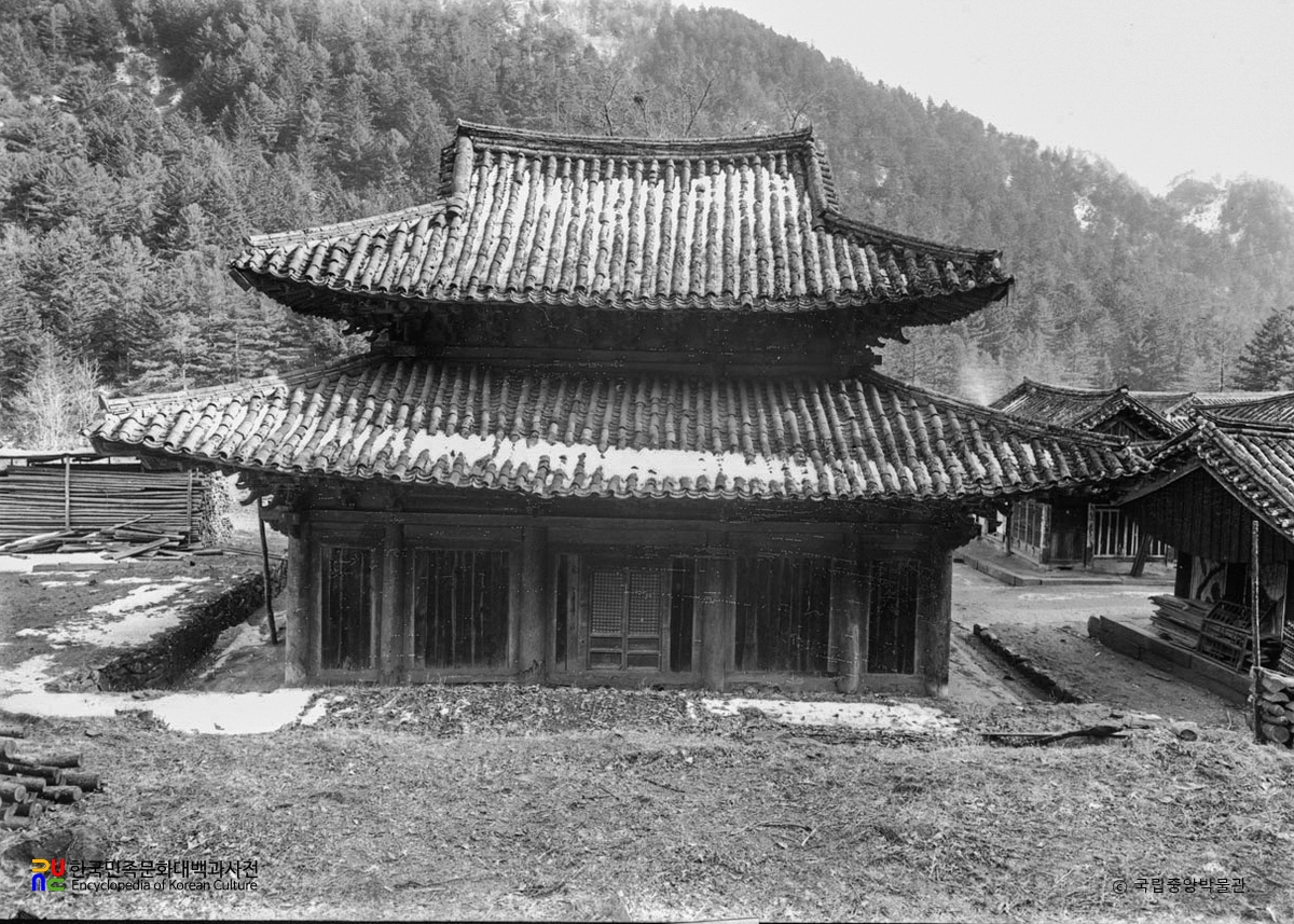 회양 장안사 사성지전 배면