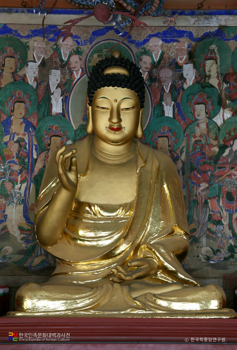 전의 비암사 소조 아미타여래 좌상