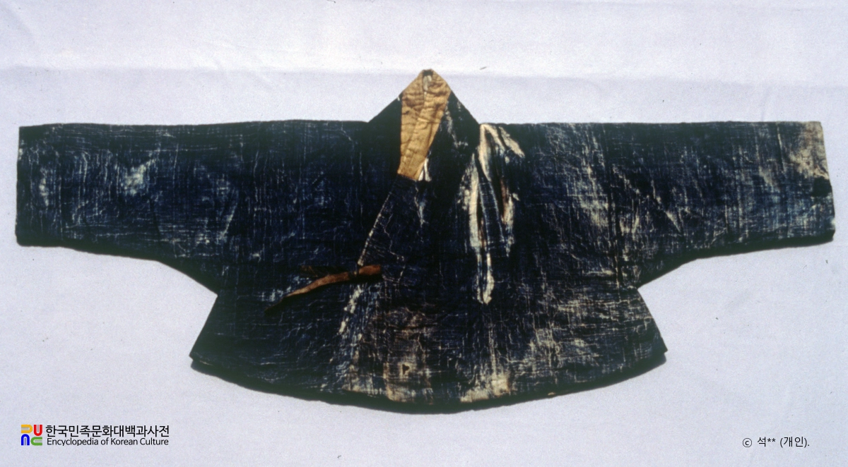 김함의 묘 출토 의복 중 솜저고리