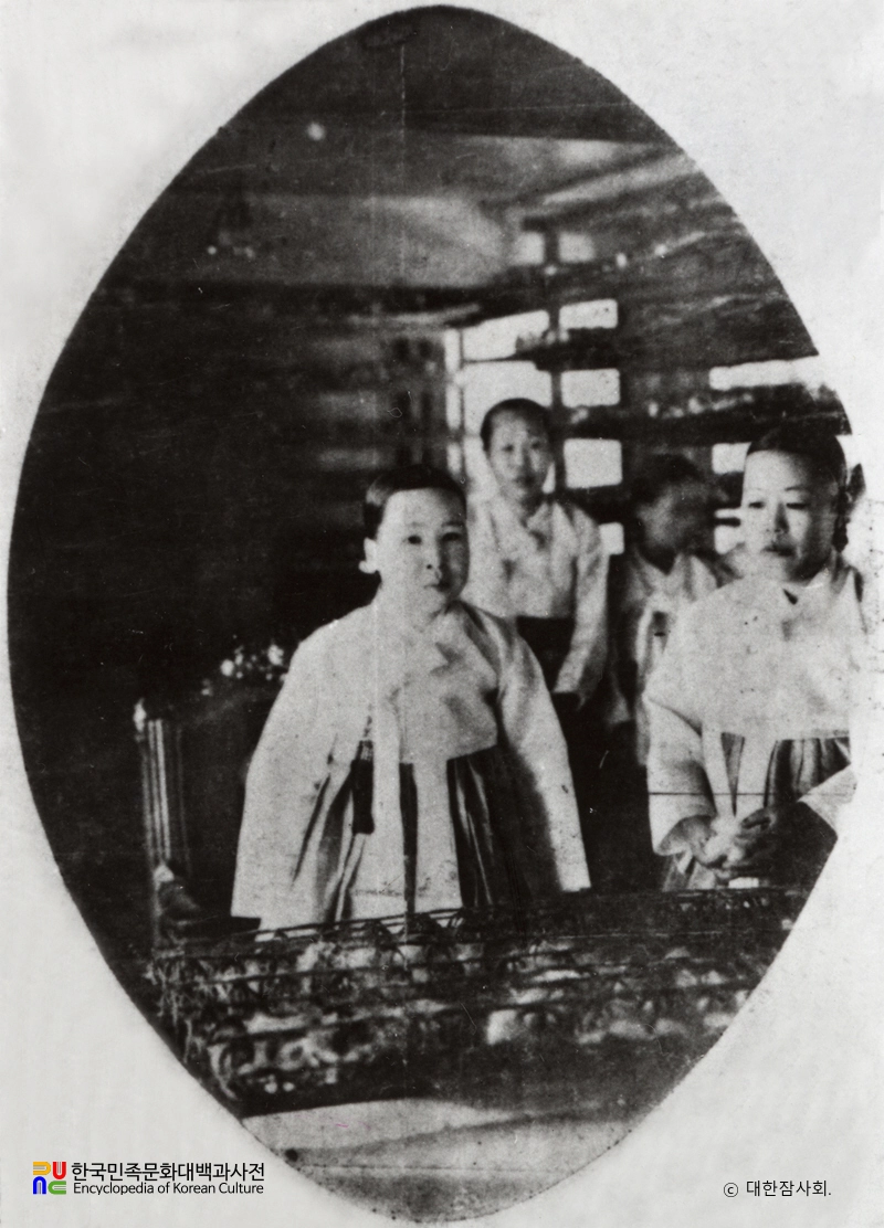 순정효황후 어수견식