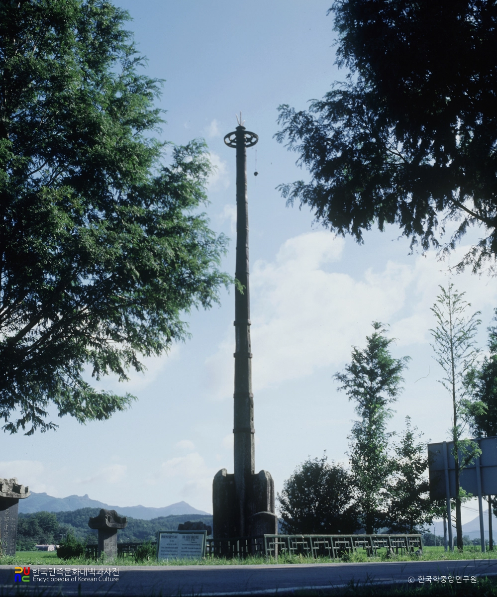 담양 객사리 석당간 정측면