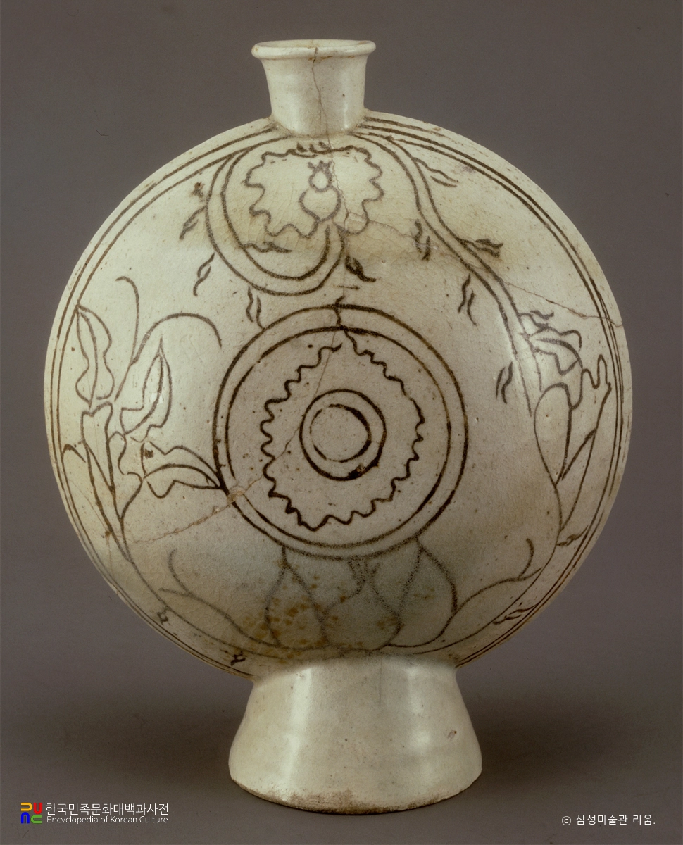 백자 상감초화문 편병/진양군 영인정씨묘 출토 유물