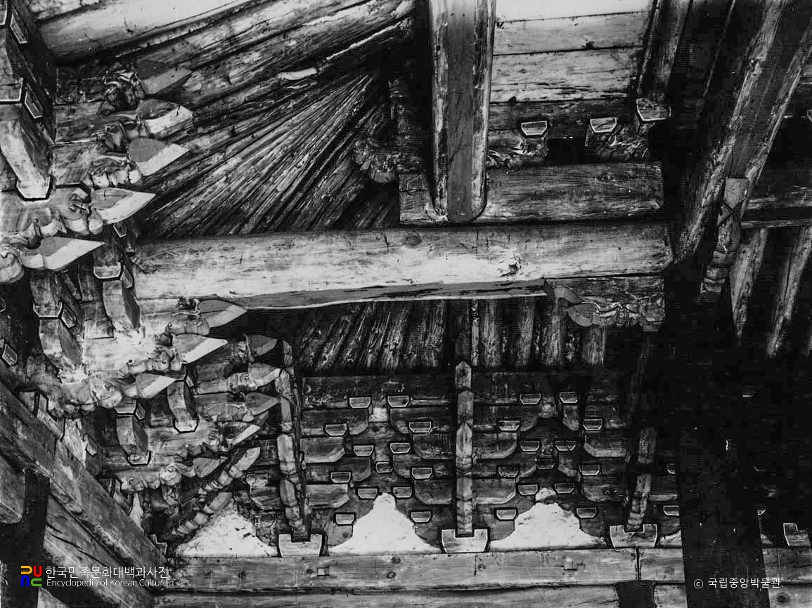 평양향교 대성전 내부 가구