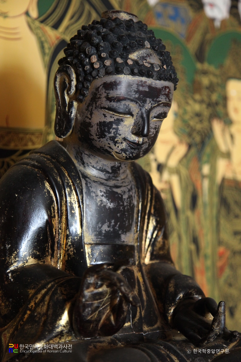 하동 청심사 목조아미타여래좌상 좌측면