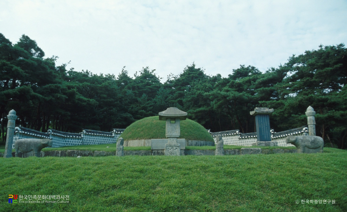 아산 이충무공 묘