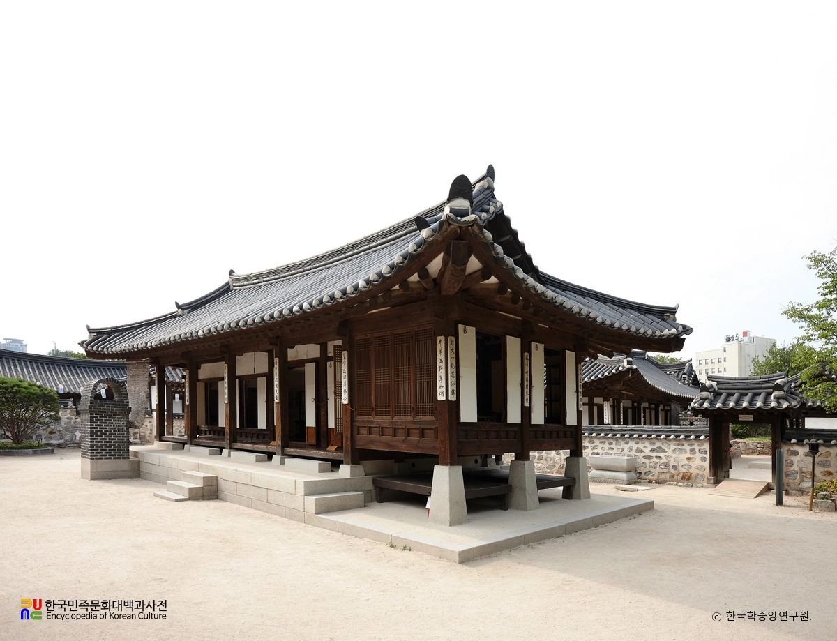 서울 관훈동 민씨 가옥 사랑채 정측면