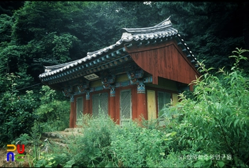 고창 문수사 문수전 정측면