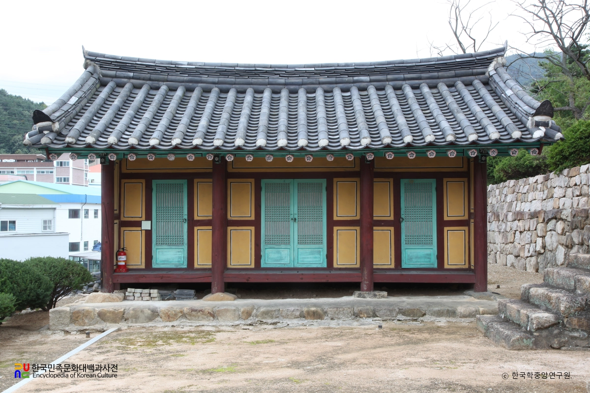 양산향교 서무 정면