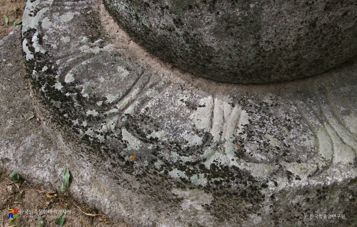 합천 해인사 홍제암 사명대사탑