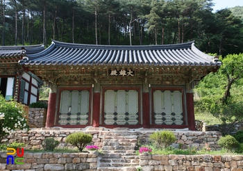 영덕 장륙사 대웅전 정면