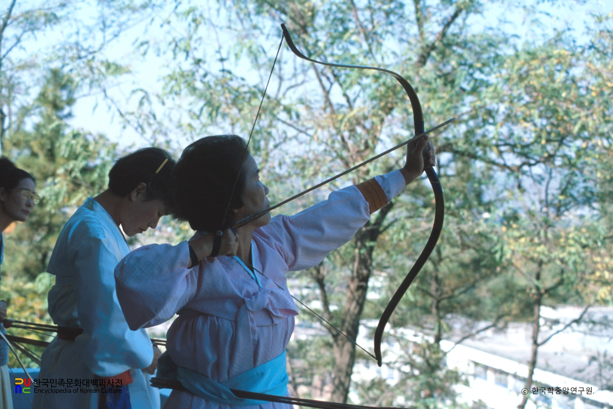 개천예술제 / 활쏘기