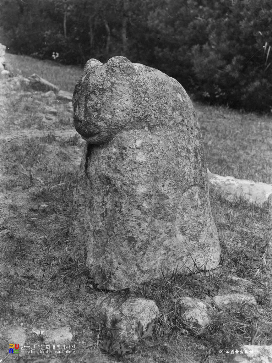 개성 고려 숙종 영릉 중 석수 좌측면