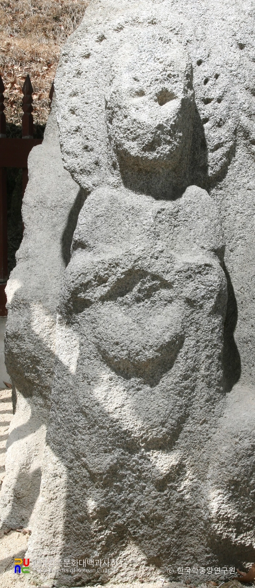 영주 신암리 마애여래삼존상 중 우측 협시보살