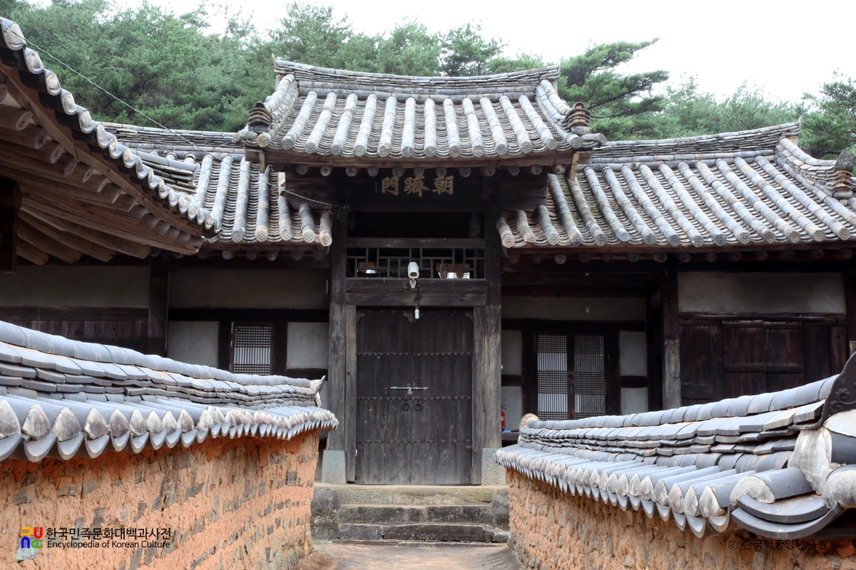 경남 고성 수림서원 중 조제문 정면