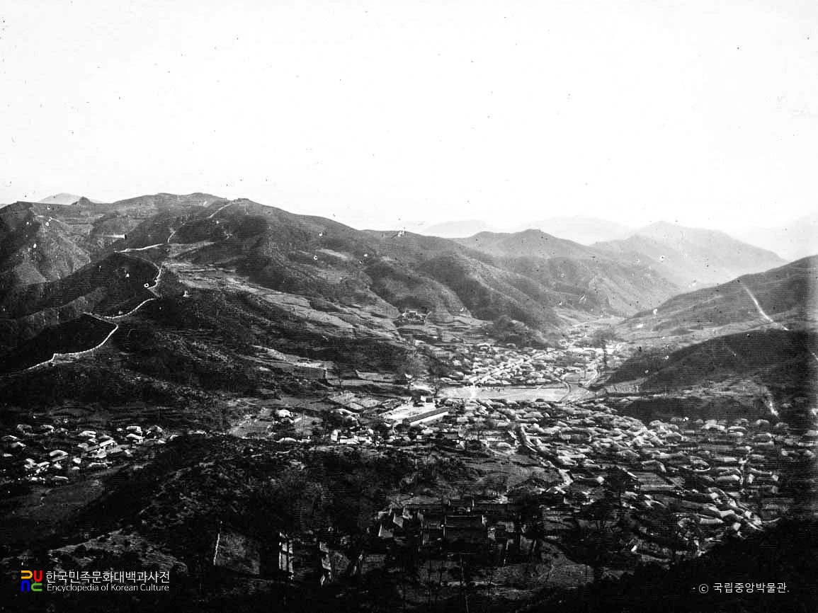 경기도 광주 남한산성 내부 전경