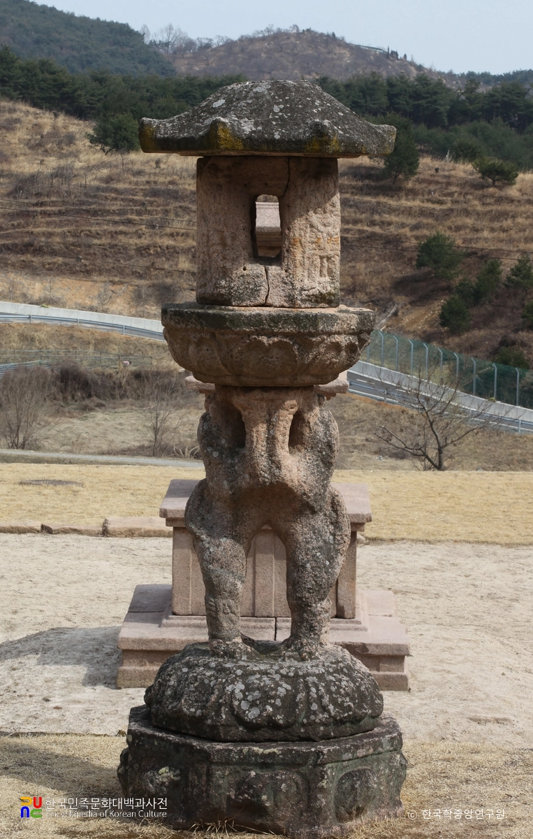 합천 영암사지 쌍사자 석등